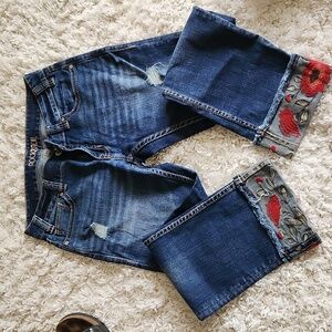 Distressed/embroidered jeans
